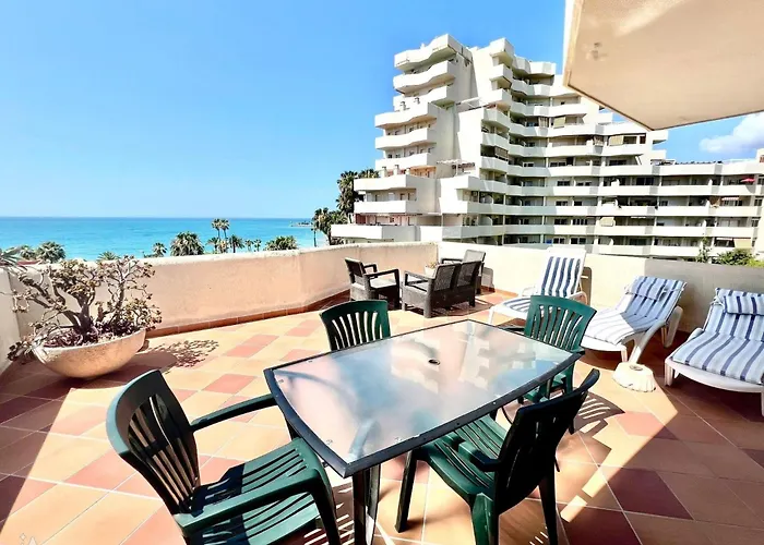 Sea Front Apartment With Large Terrace In Benalbeach