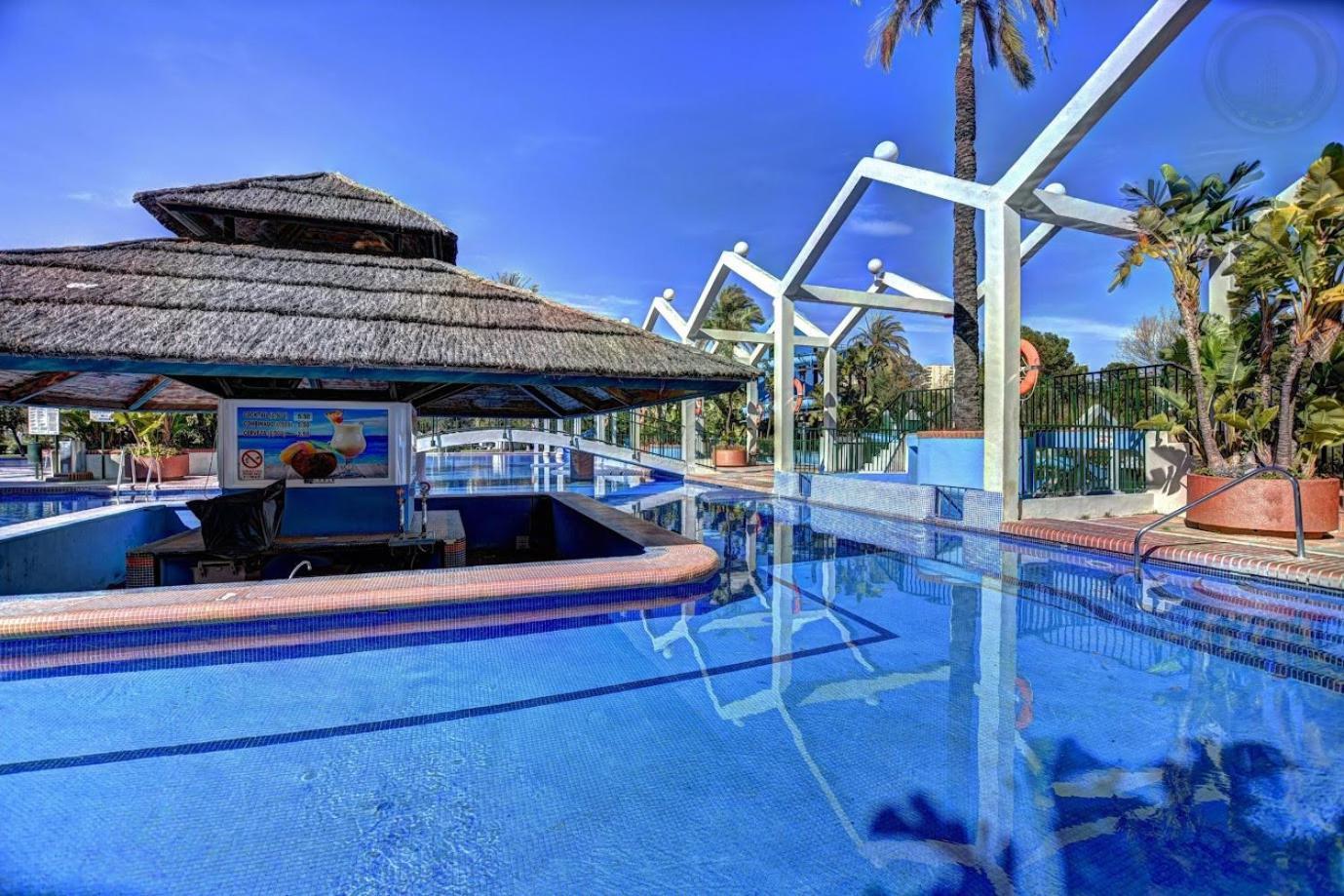 Sea Front With Large Terrace In Benalbeach Benalmadena
